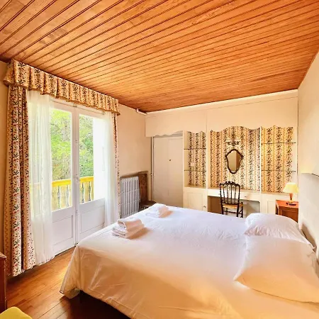 Chalet Beau Chalet Traditionnel A